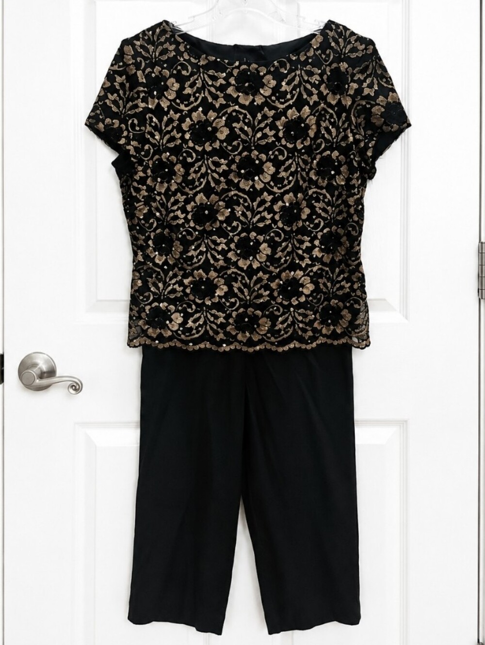 John Roberts 2 Pc Set Black Gold Embroidered Lace Floral Cropped Pants Sz 12Pet
